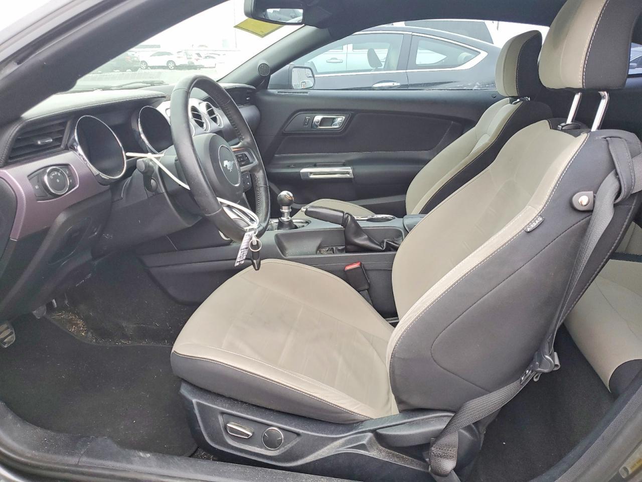 2017 Ford Mustang Gt - zdjęcie 7