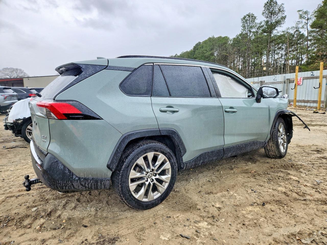 2021 Toyota Rav4 Xle Premium - zdjęcie 3