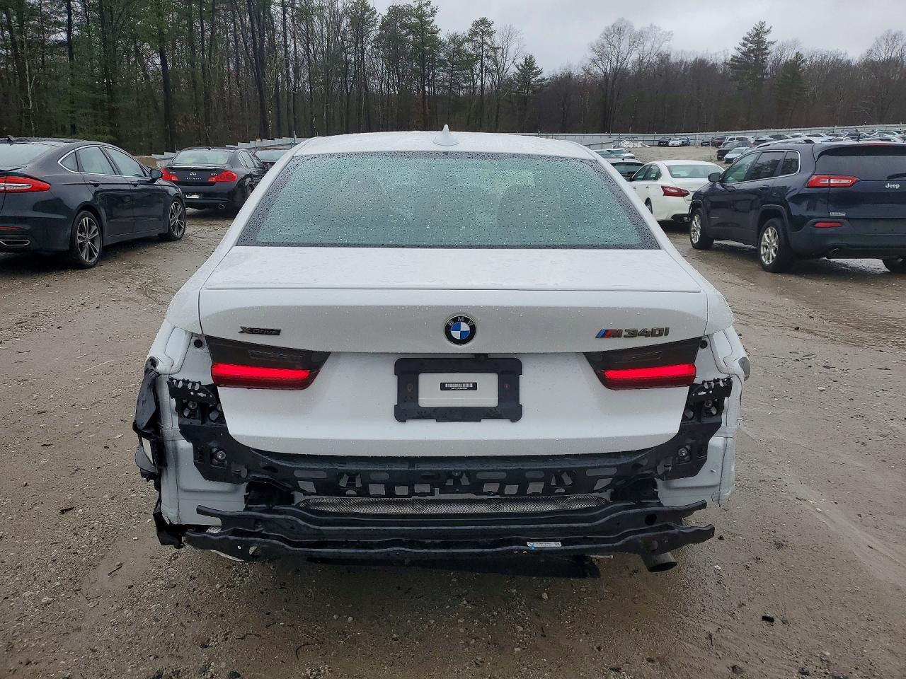 2022 BMW M340Xi - zdjęcie 6