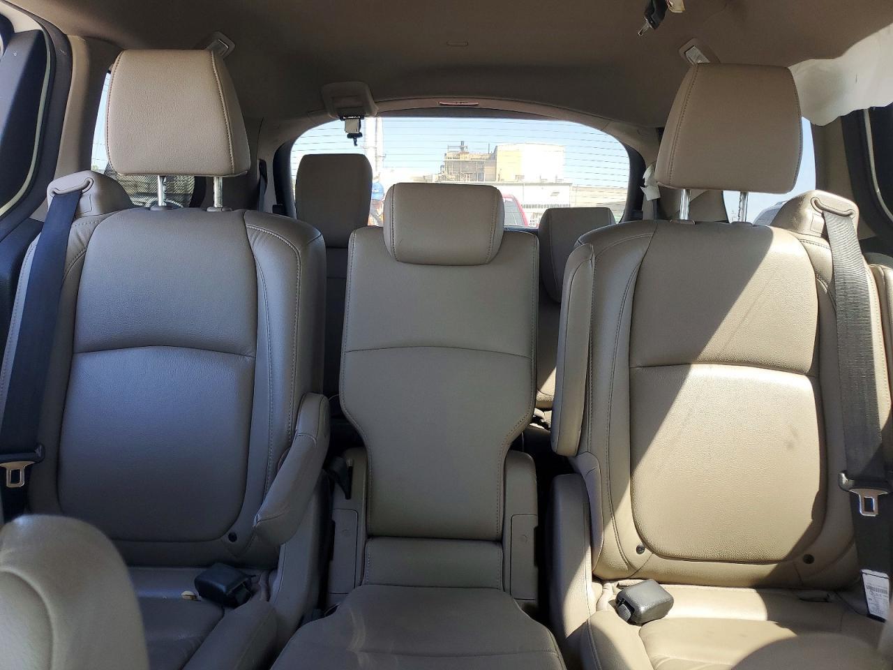 2020 Honda Odyssey Touring - zdjęcie 10