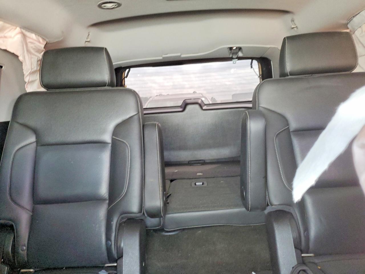 2018 Chevrolet Tahoe C1500 Premier - zdjęcie 10