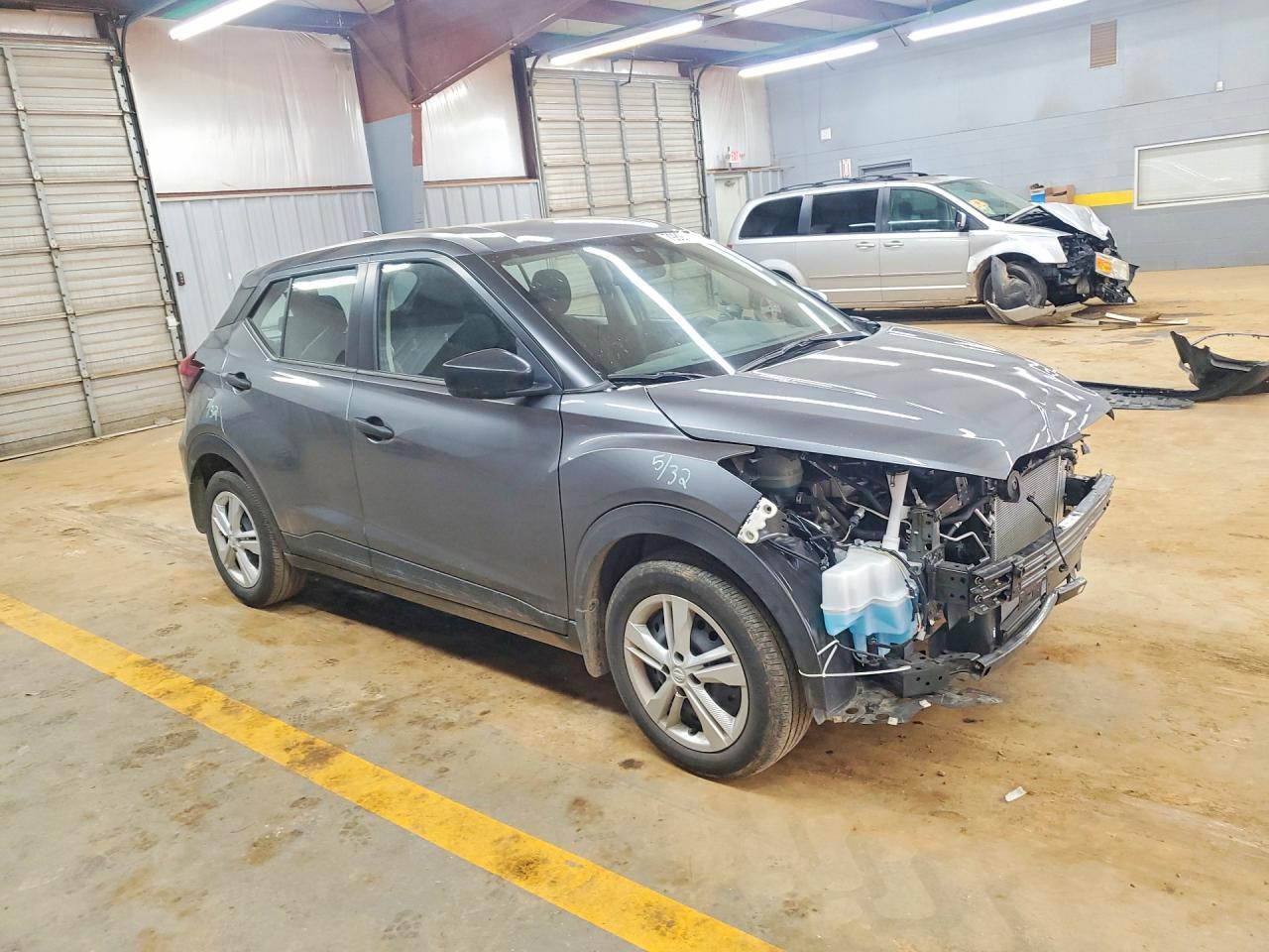 2024 Nissan Kicks S - zdjęcie 4