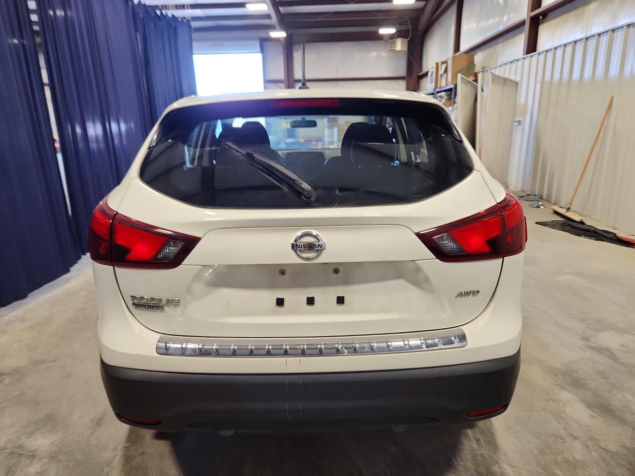 2018 Nissan Rogue Sport S - zdjęcie 6