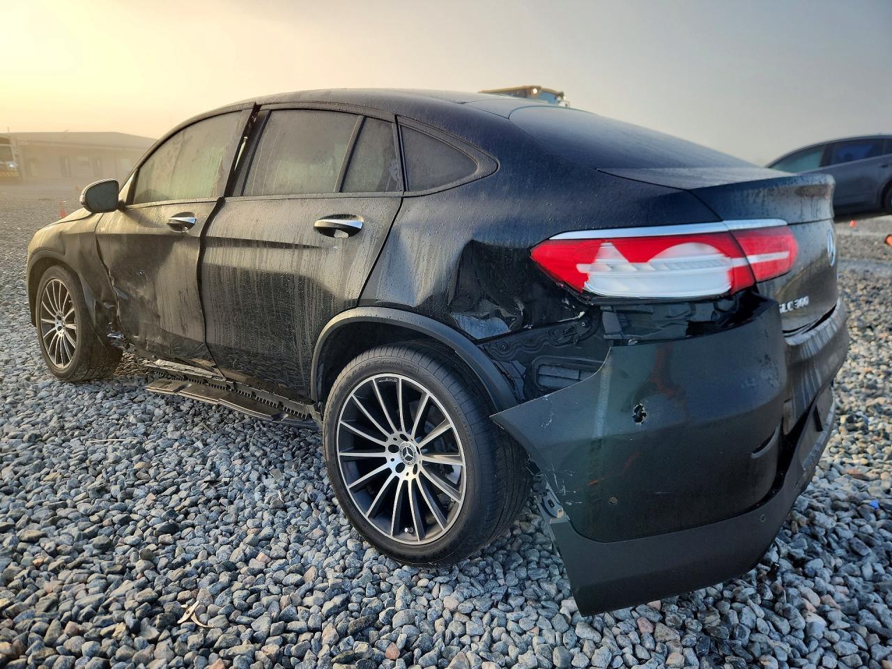 2019 Mercedes-Benz Glc Coupe 300 4Matic - zdjęcie 2