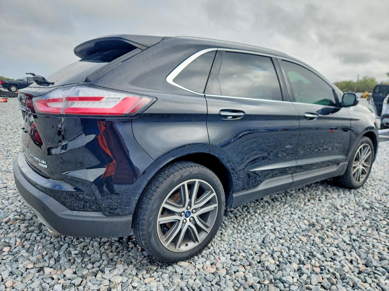 2019 Ford Edge Titanium - zdjęcie 3