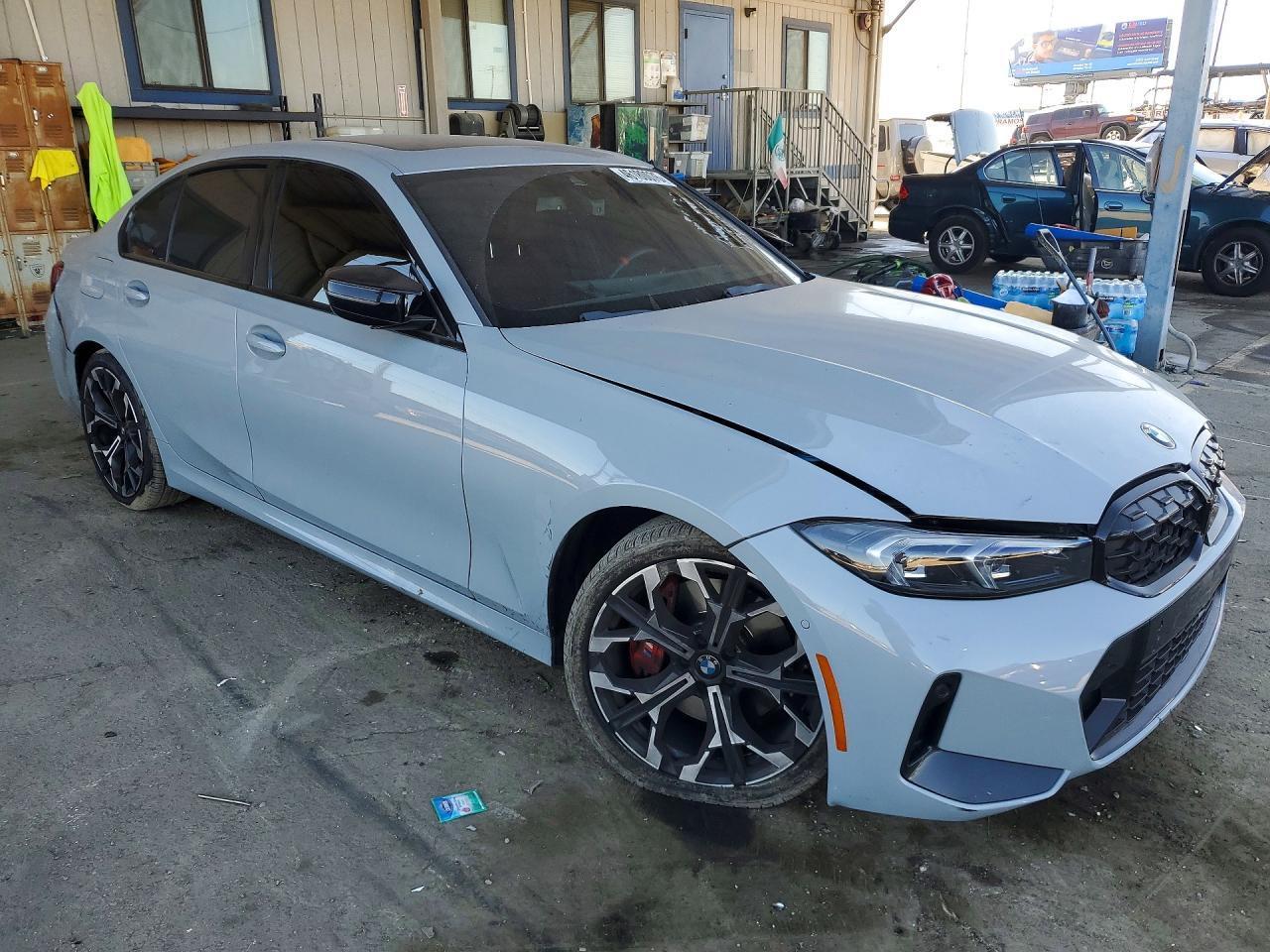 2025 BMW M340Xi - zdjęcie 4