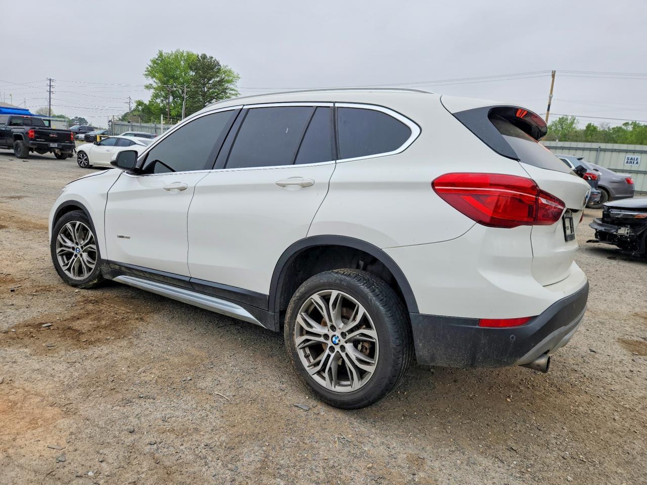 2017 BMW X1 Sdrive28I - zdjęcie 2