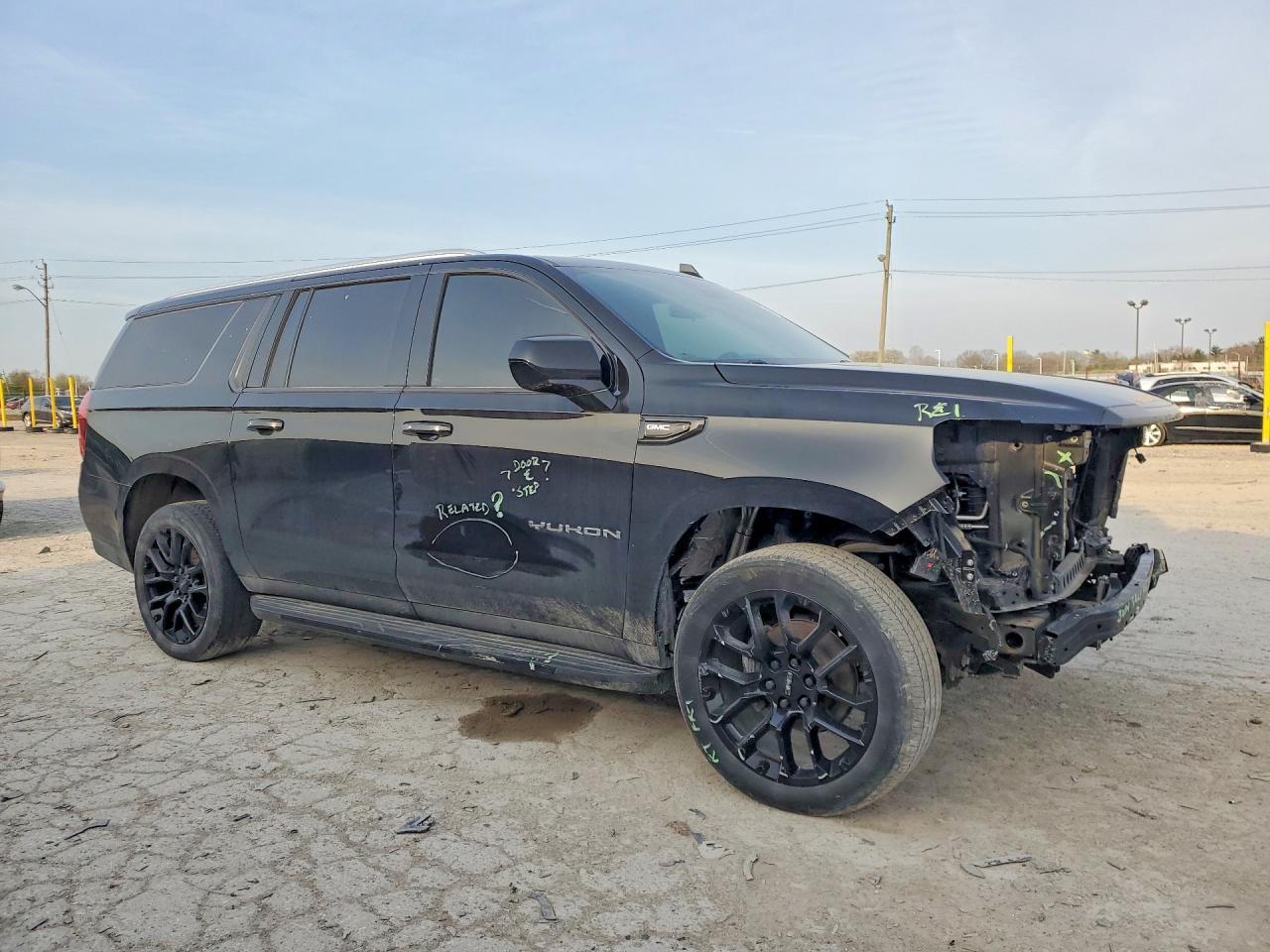 2023 GMC Yukon Xl K1500 Sle - zdjęcie 4