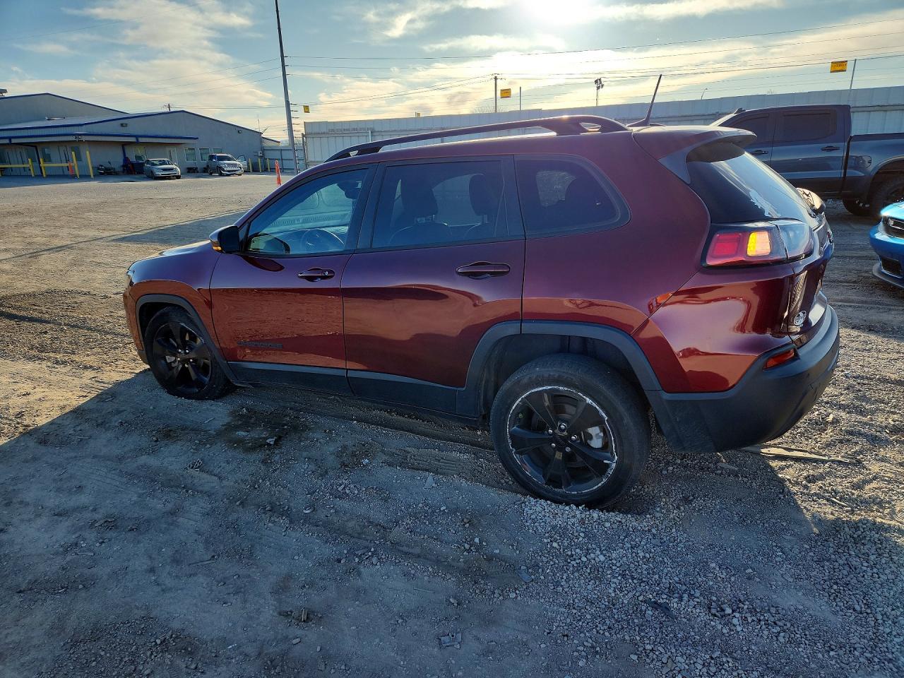2020 Jeep Cherokee Latitude Plus - zdjęcie 2