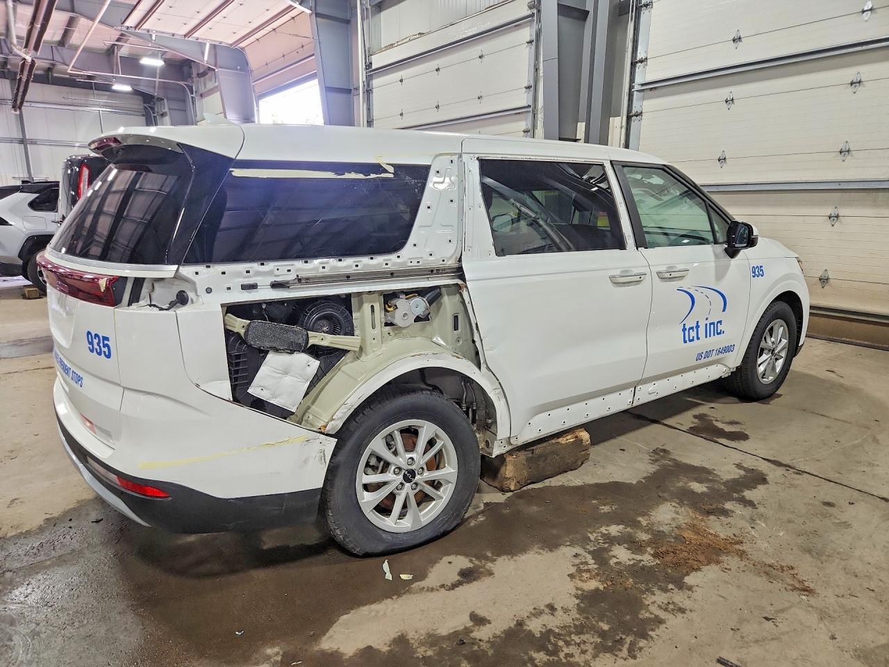 2024 Kia Carnival Lx - zdjęcie 3