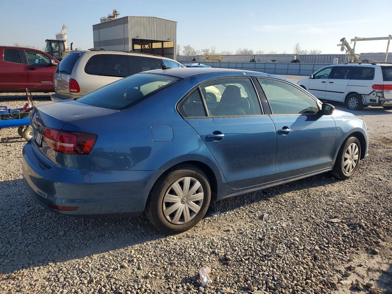 2016 Volkswagen Jetta S - zdjęcie 3
