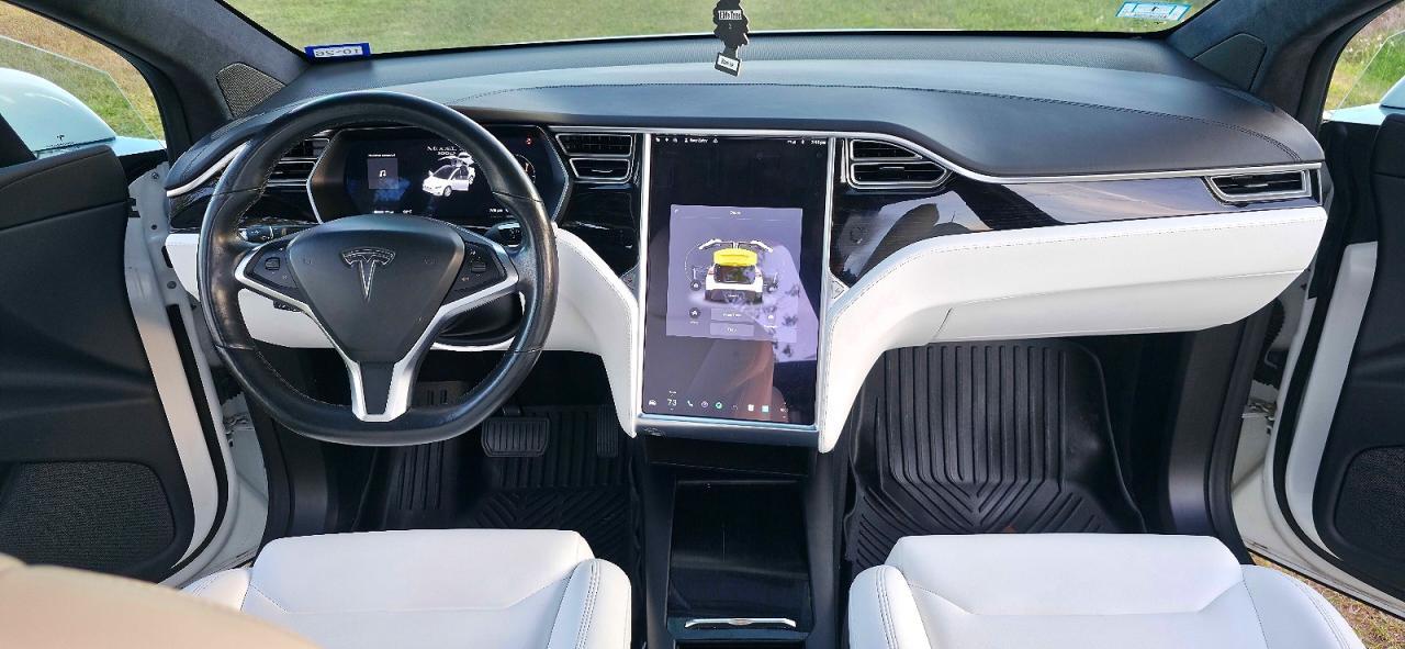 2018 Tesla Model X - zdjęcie 9