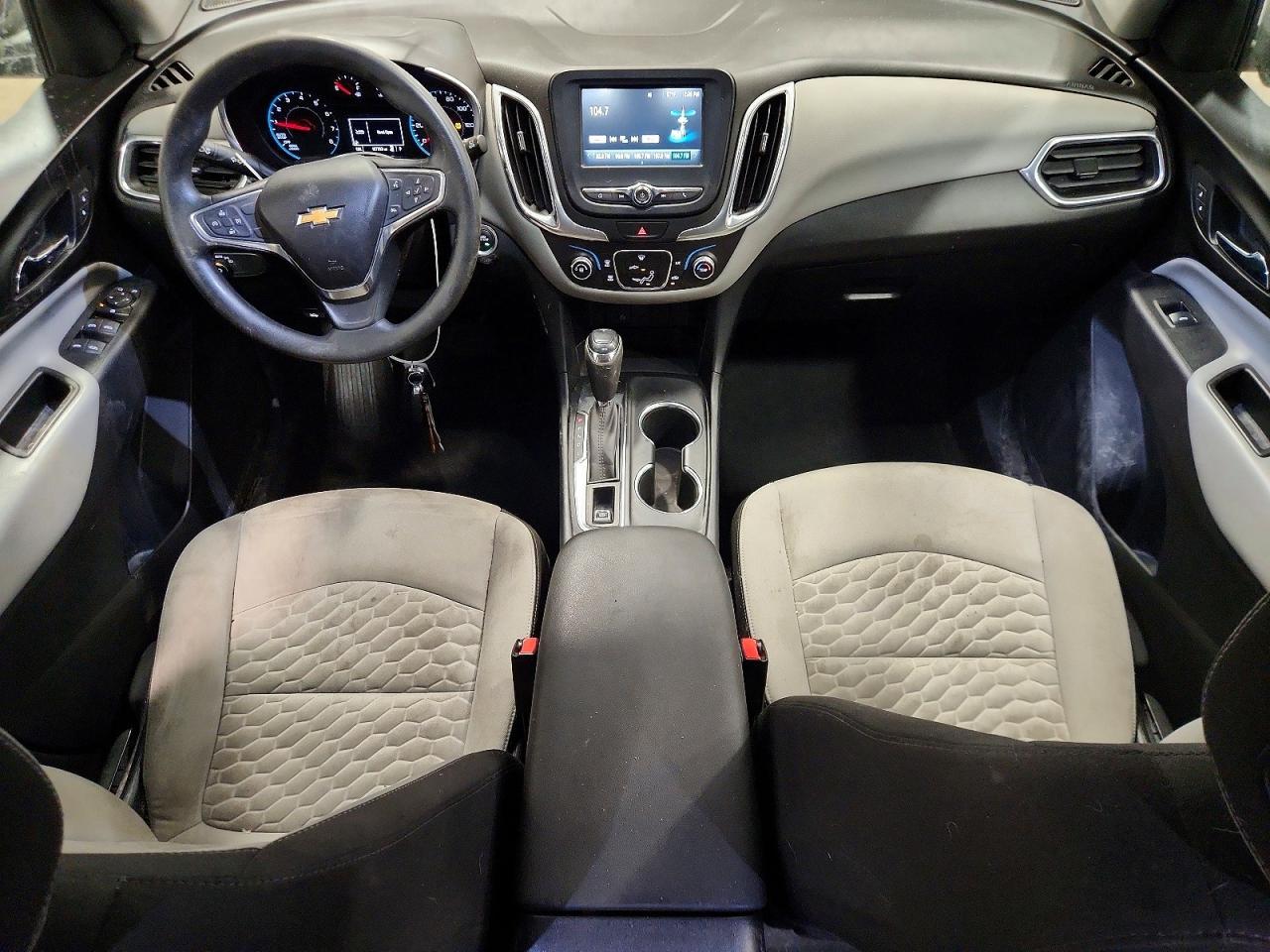 2018 Chevrolet Equinox Ls - zdjęcie 8