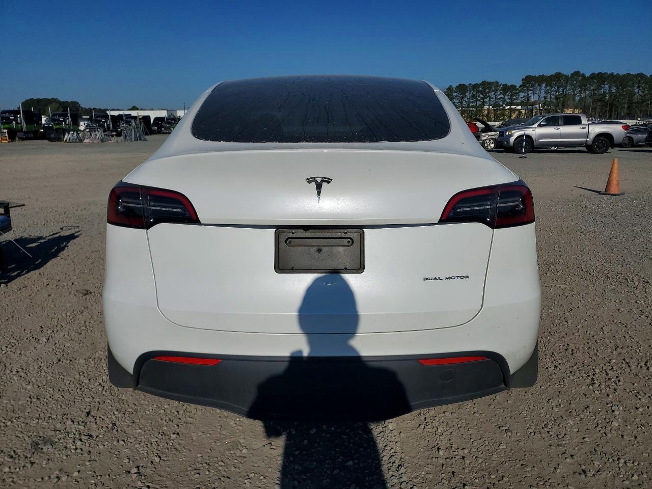 2023 Tesla Model Y - zdjęcie 6