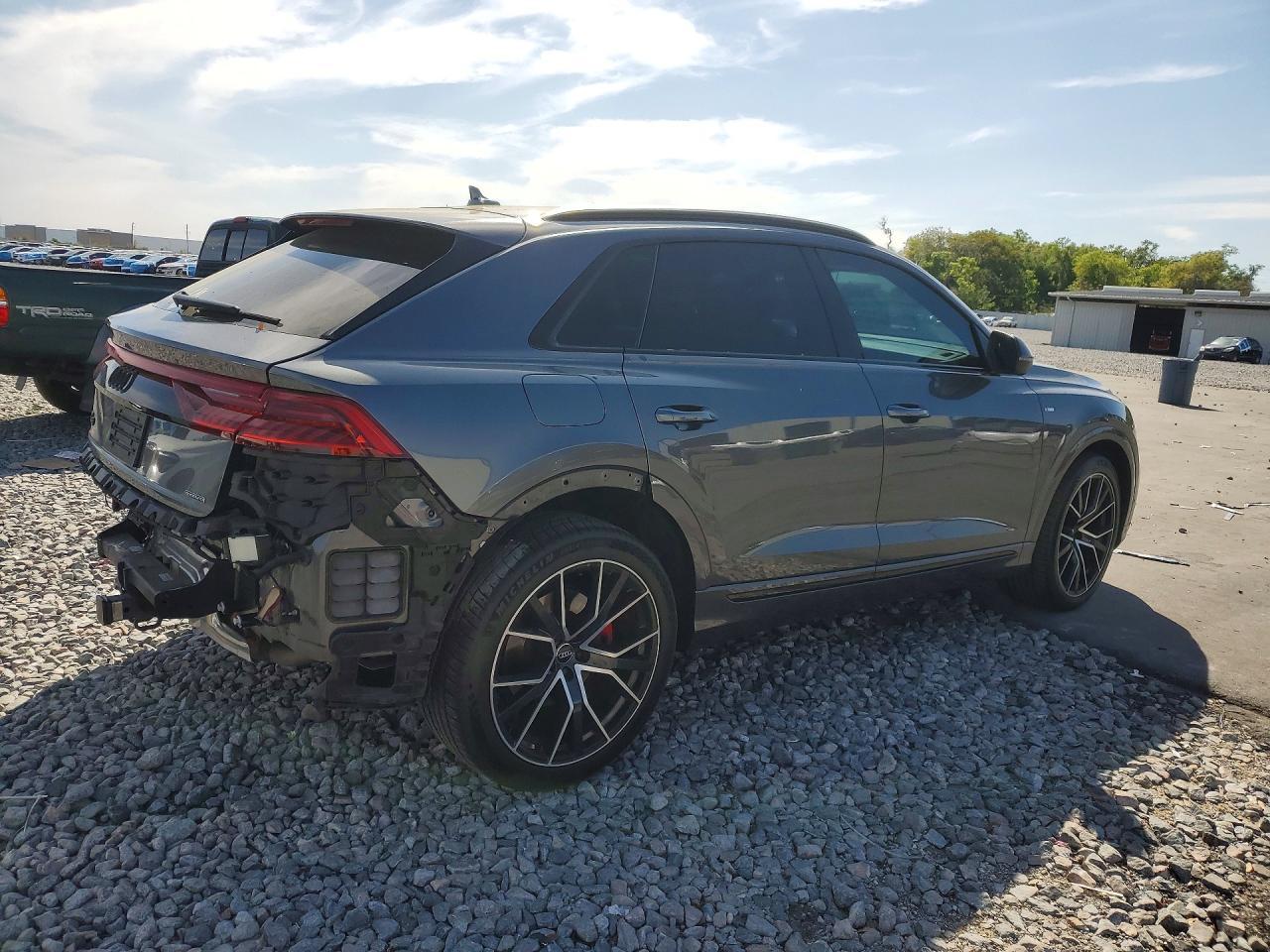 2019 Audi Q8 - zdjęcie 3