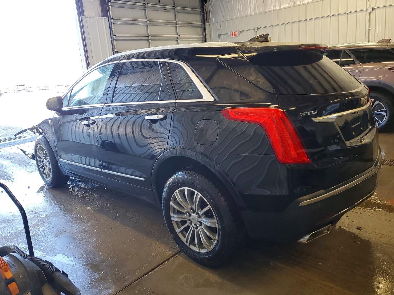 2017 Cadillac Xt5 Luxury - zdjęcie 2