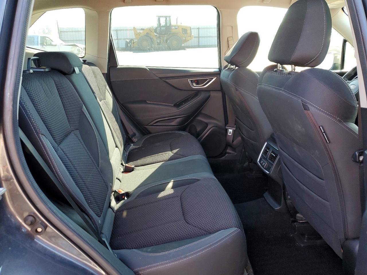 2026 Subaru Forester Premium - zdjęcie 11