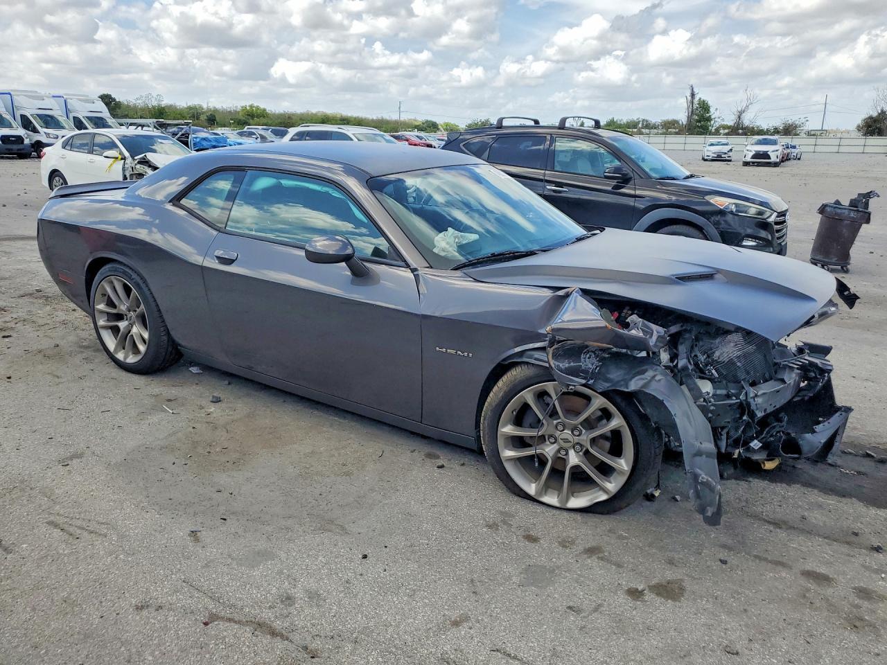 2020 Dodge Challenger R - zdjęcie 4