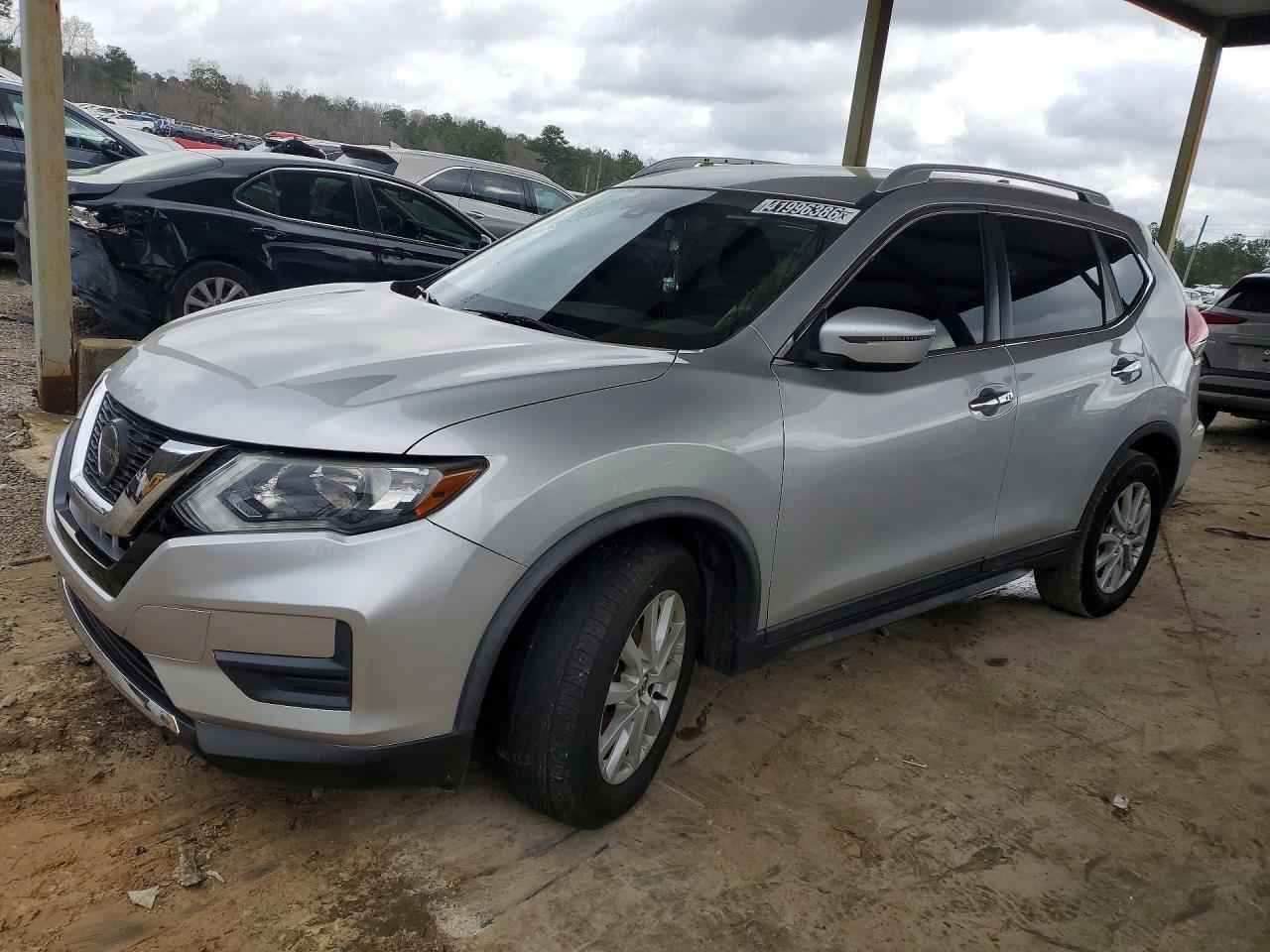2019 Nissan Rogue Sv - zdjęcie główne