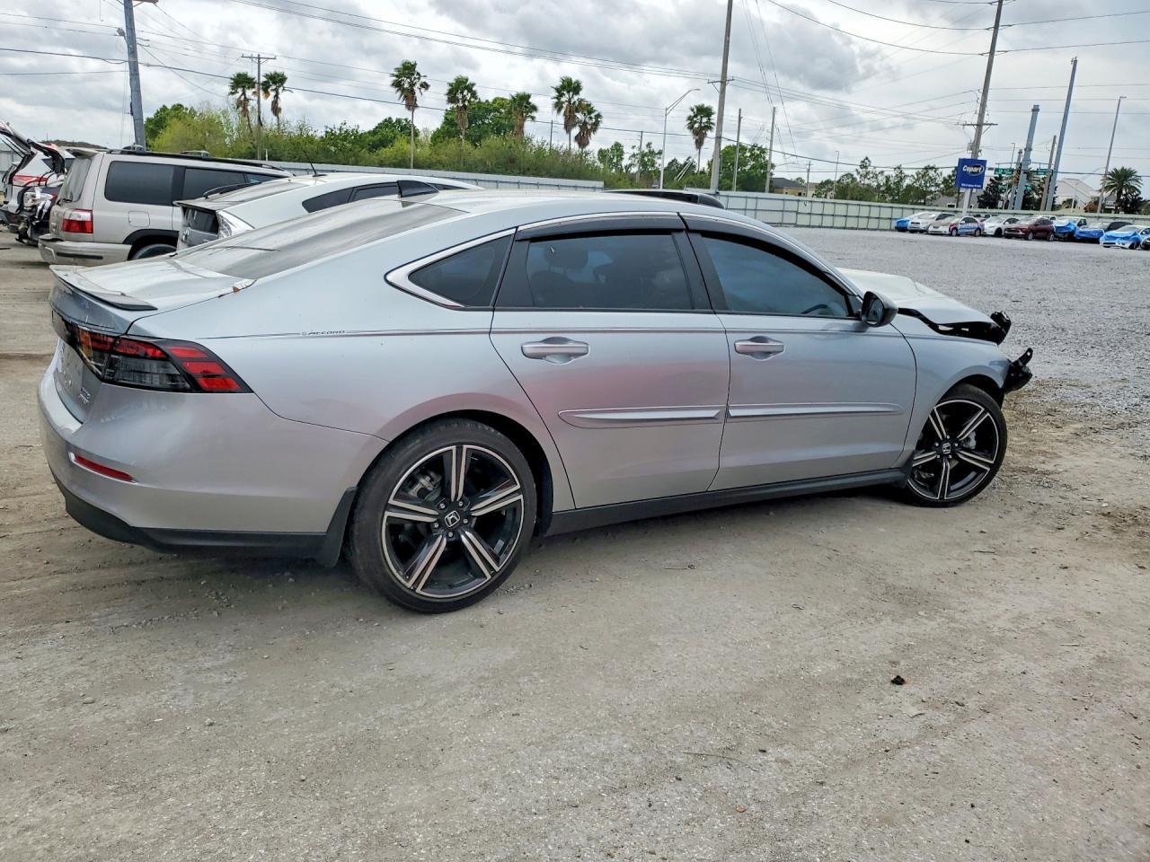2024 Honda Accord Hybrid Sport - zdjęcie 3