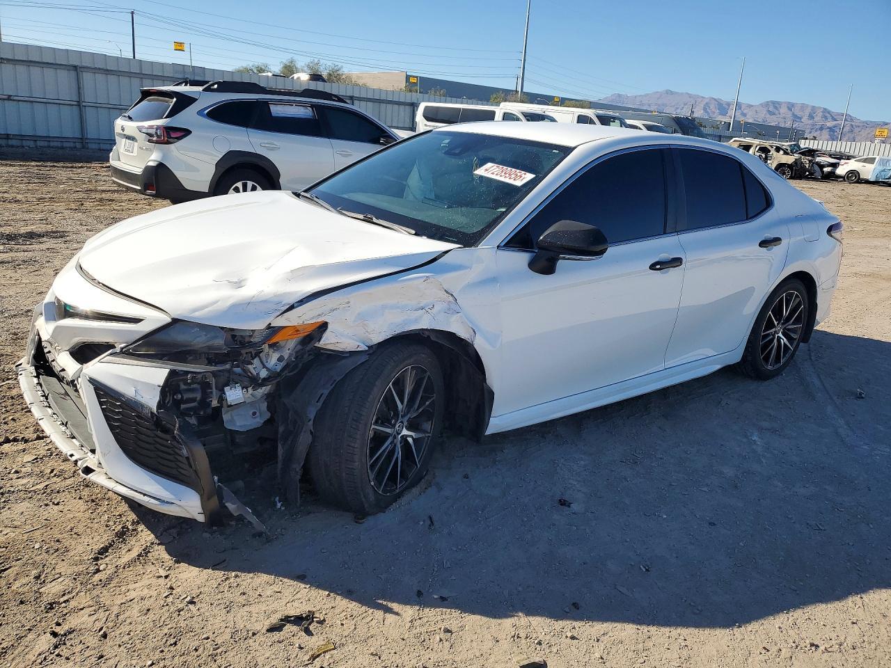 2023 Toyota Camry Se - zdjęcie główne