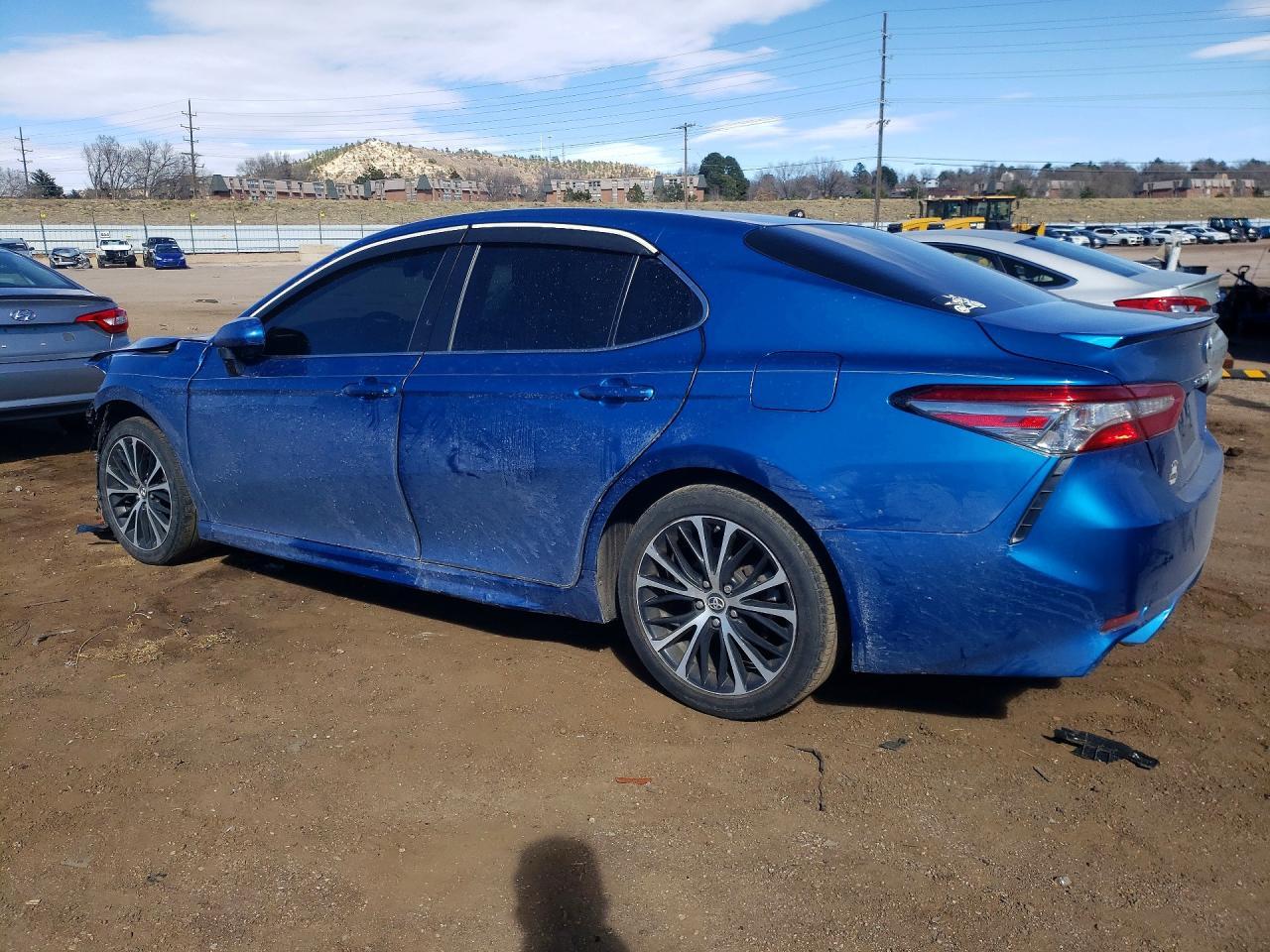 2018 Toyota Camry Se - zdjęcie 2