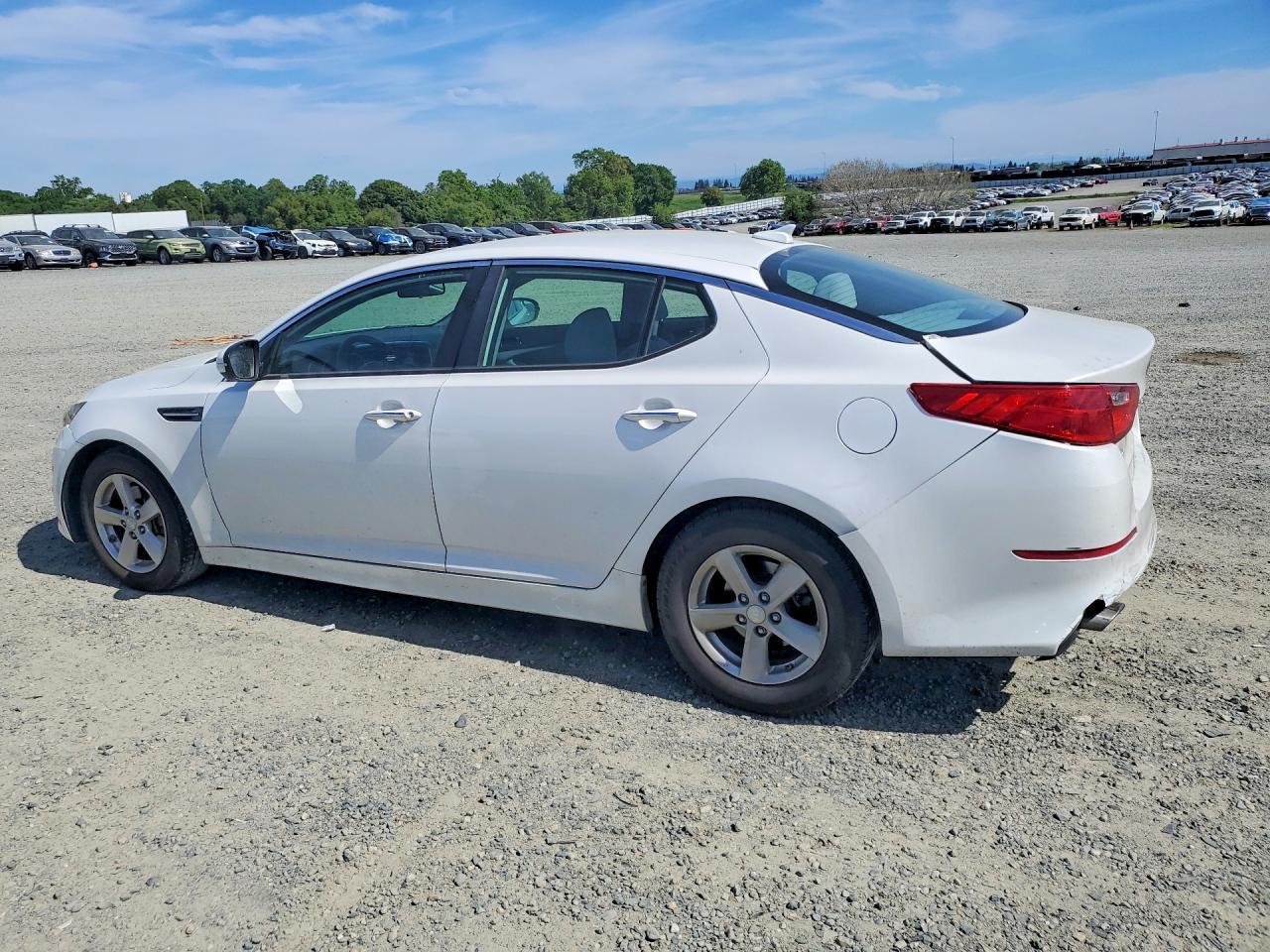2015 Kia Optima Lx - zdjęcie 2