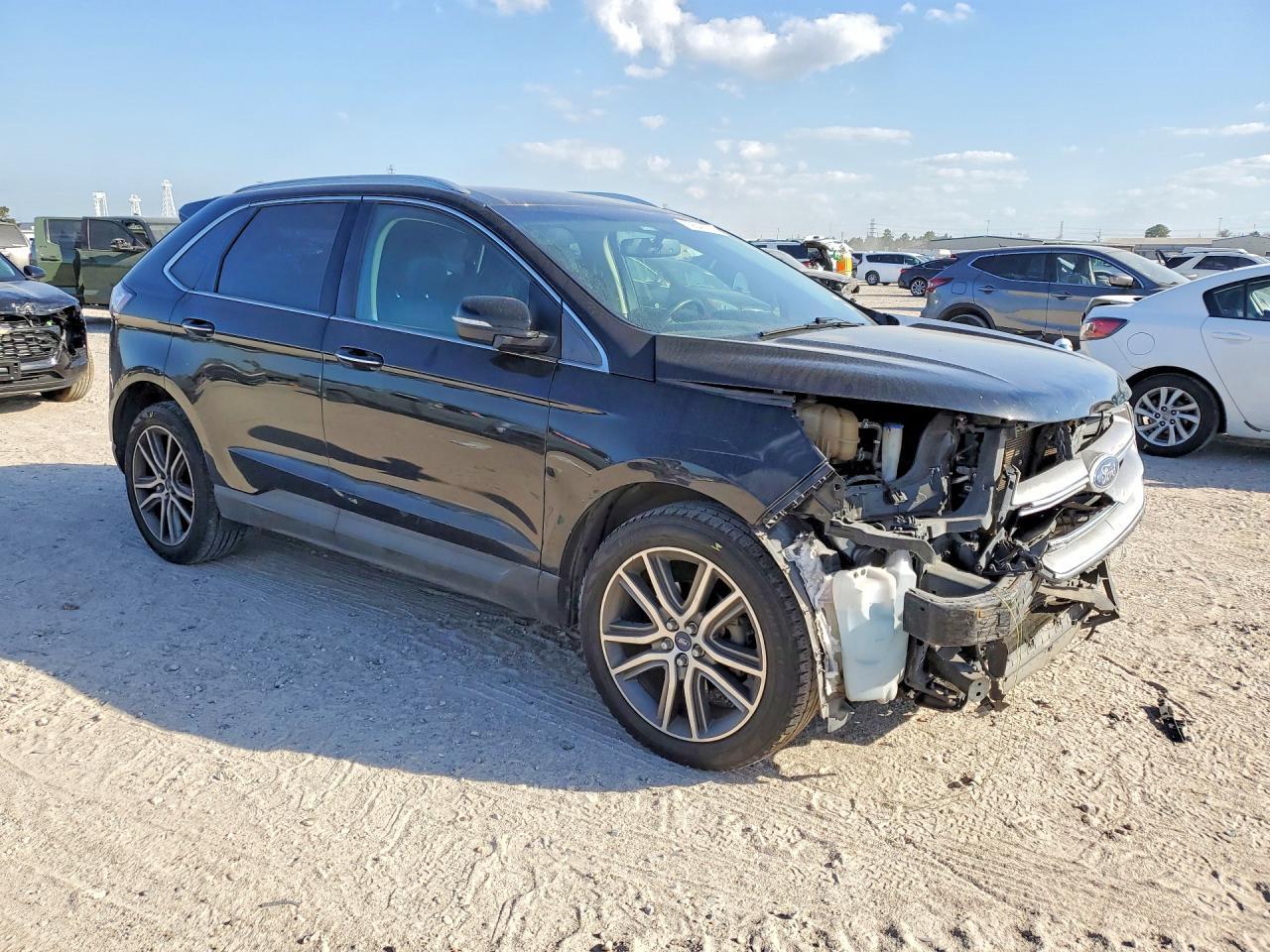 2017 Ford Edge Titanium - zdjęcie 4