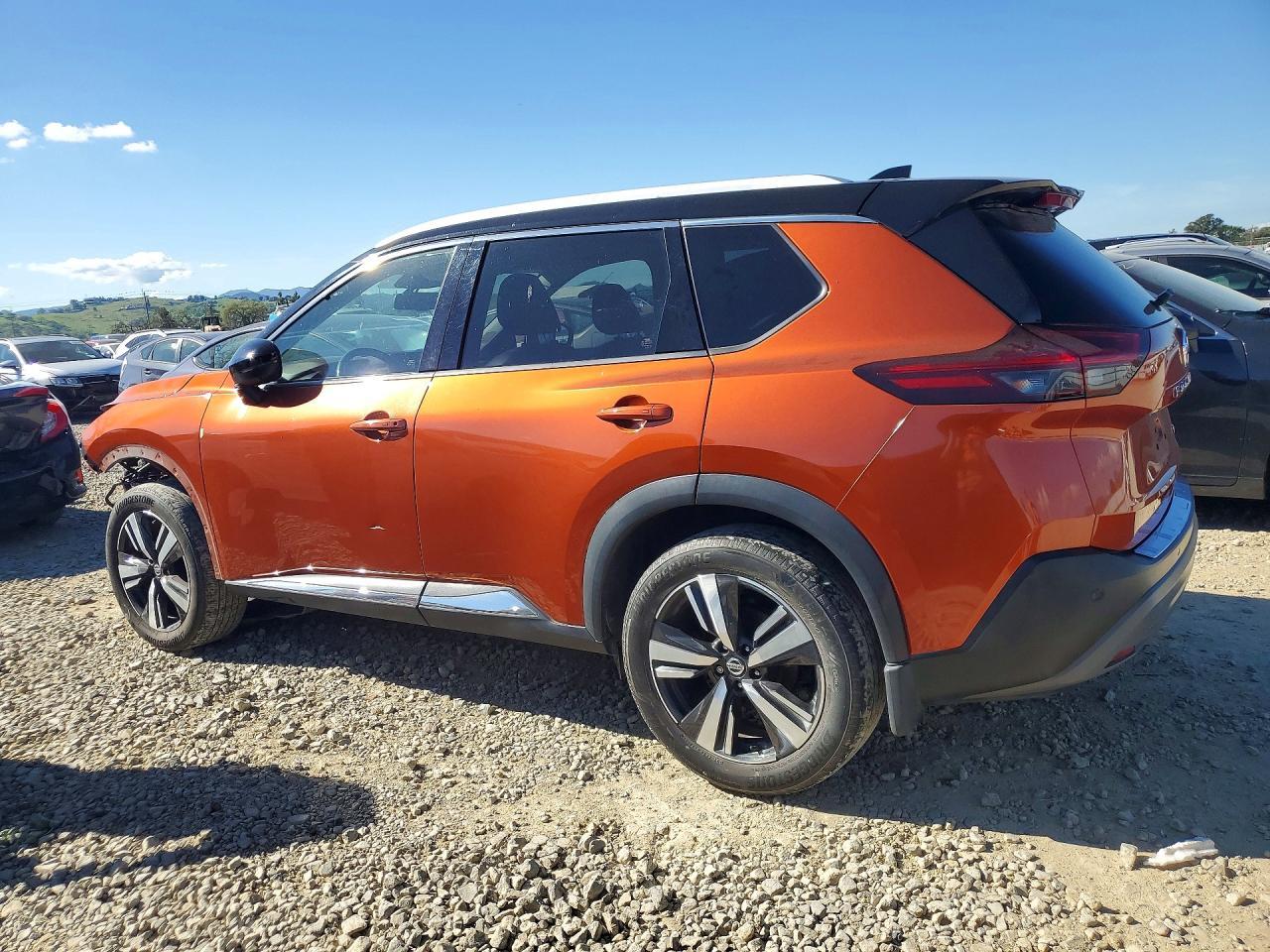 2021 Nissan Rogue Sl - zdjęcie 2