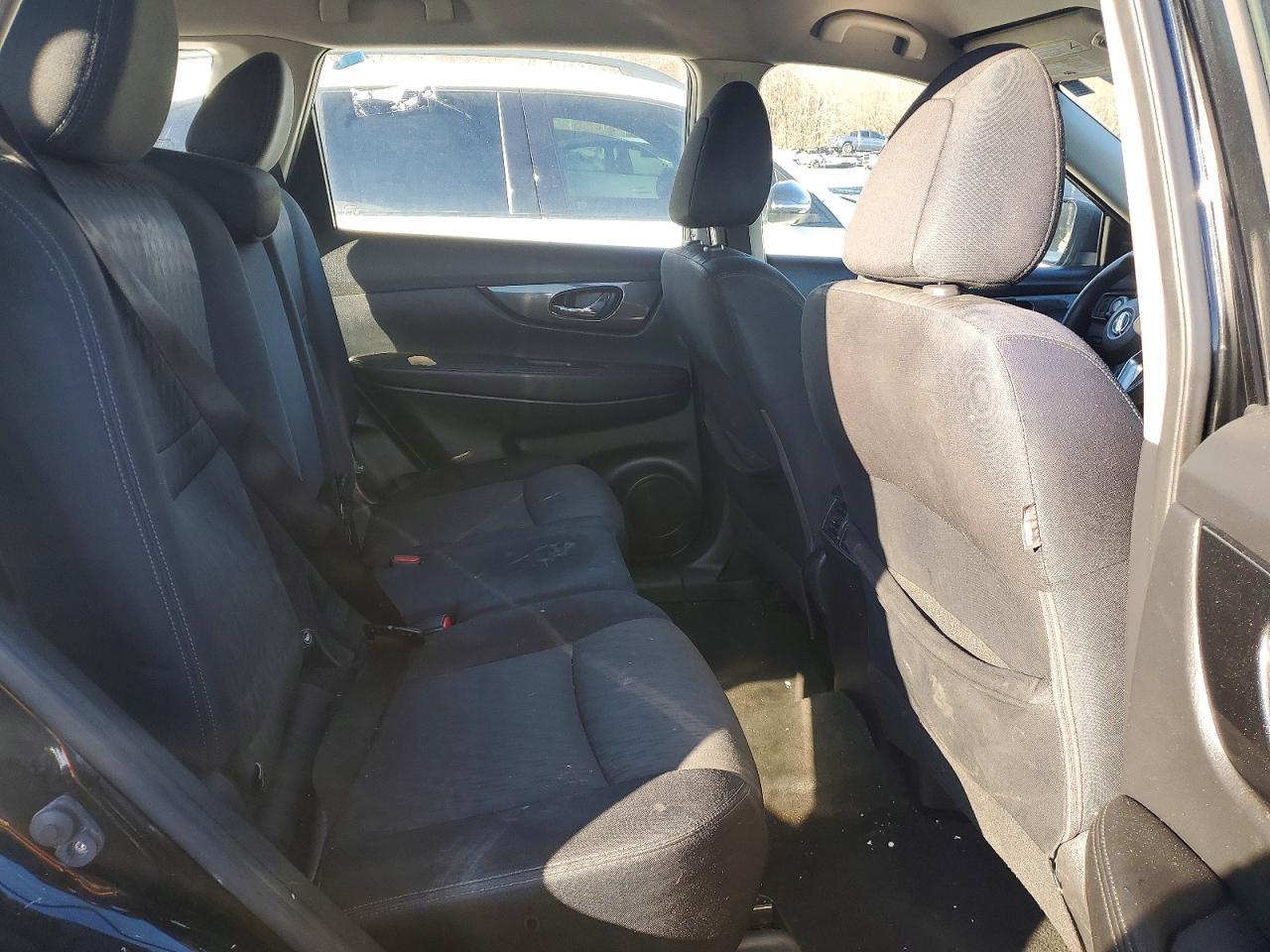 2018 Nissan Rogue S - zdjęcie 11