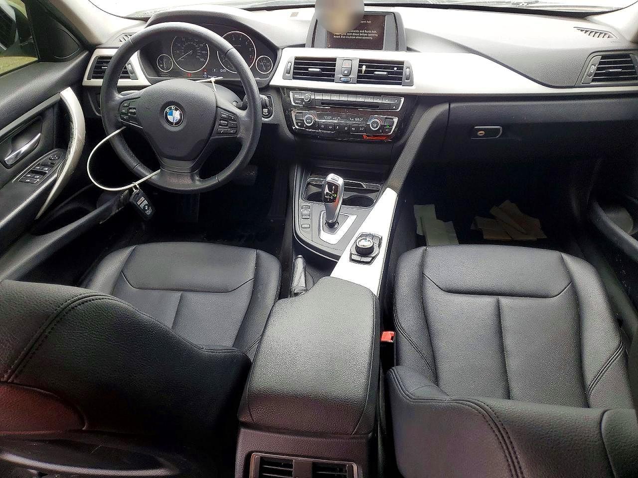 2016 BMW 320 I - zdjęcie 8