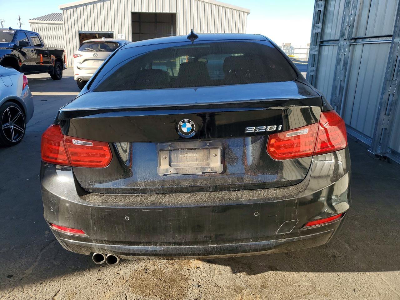 2015 BMW 328 I - zdjęcie 6
