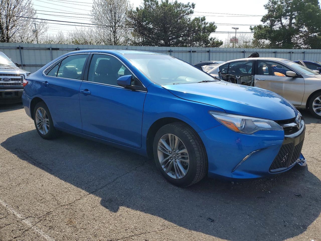 2017 Toyota Camry Se - zdjęcie 4