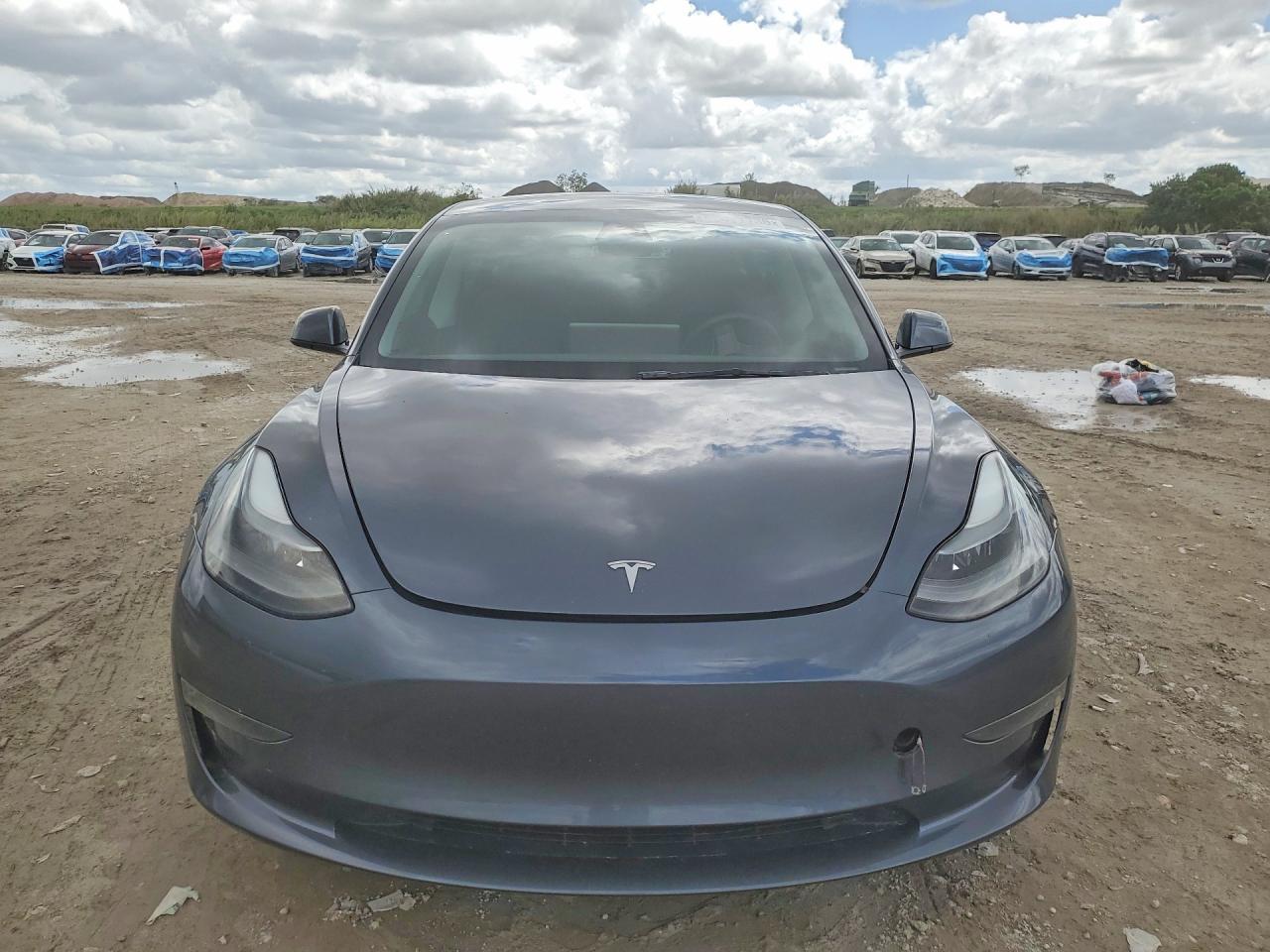 2023 Tesla Model 3 - zdjęcie 5