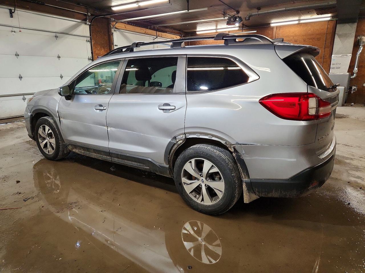 2021 Subaru Ascent Premium - zdjęcie 2