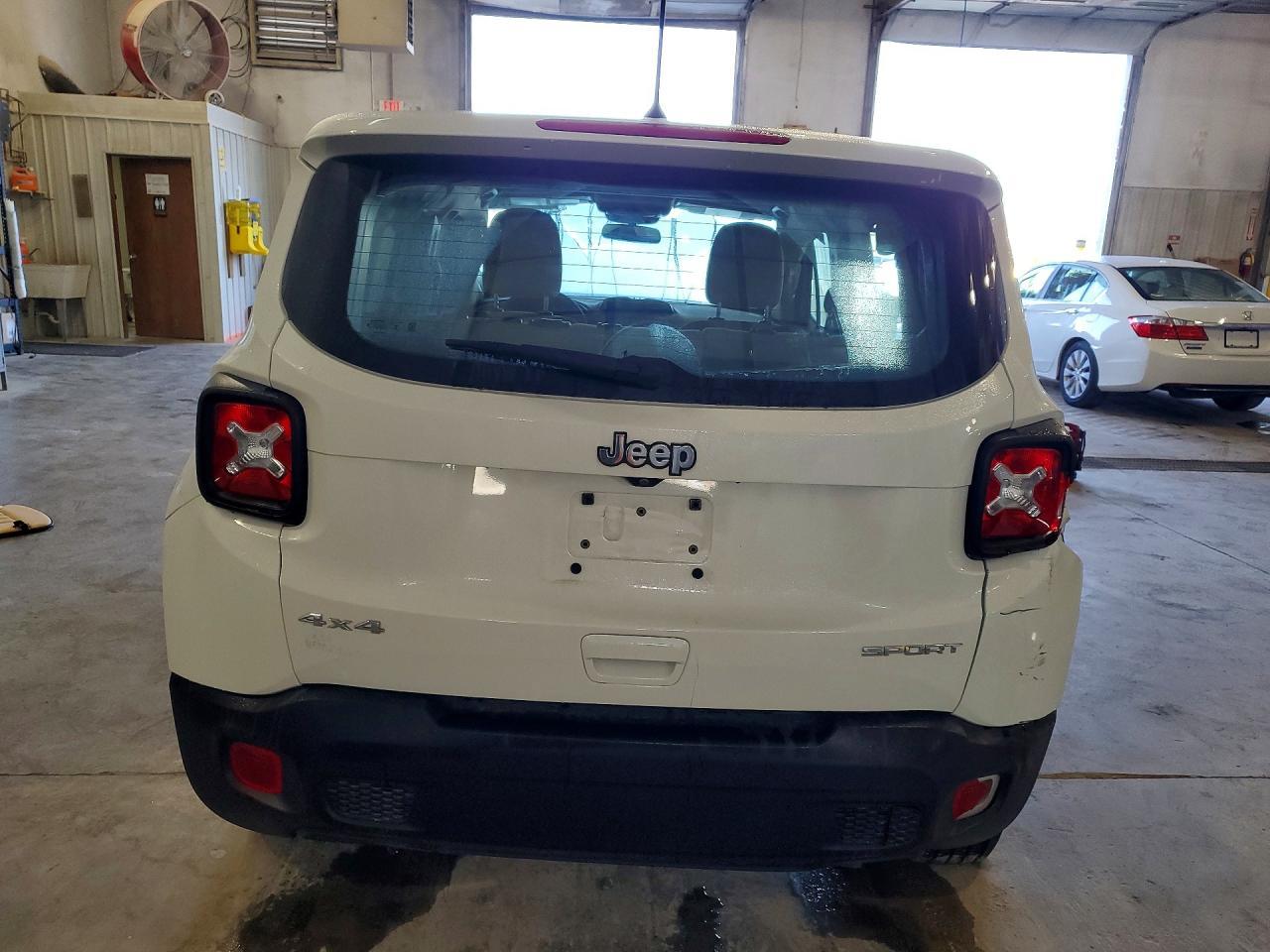 2020 Jeep Renegade Sport - zdjęcie 6