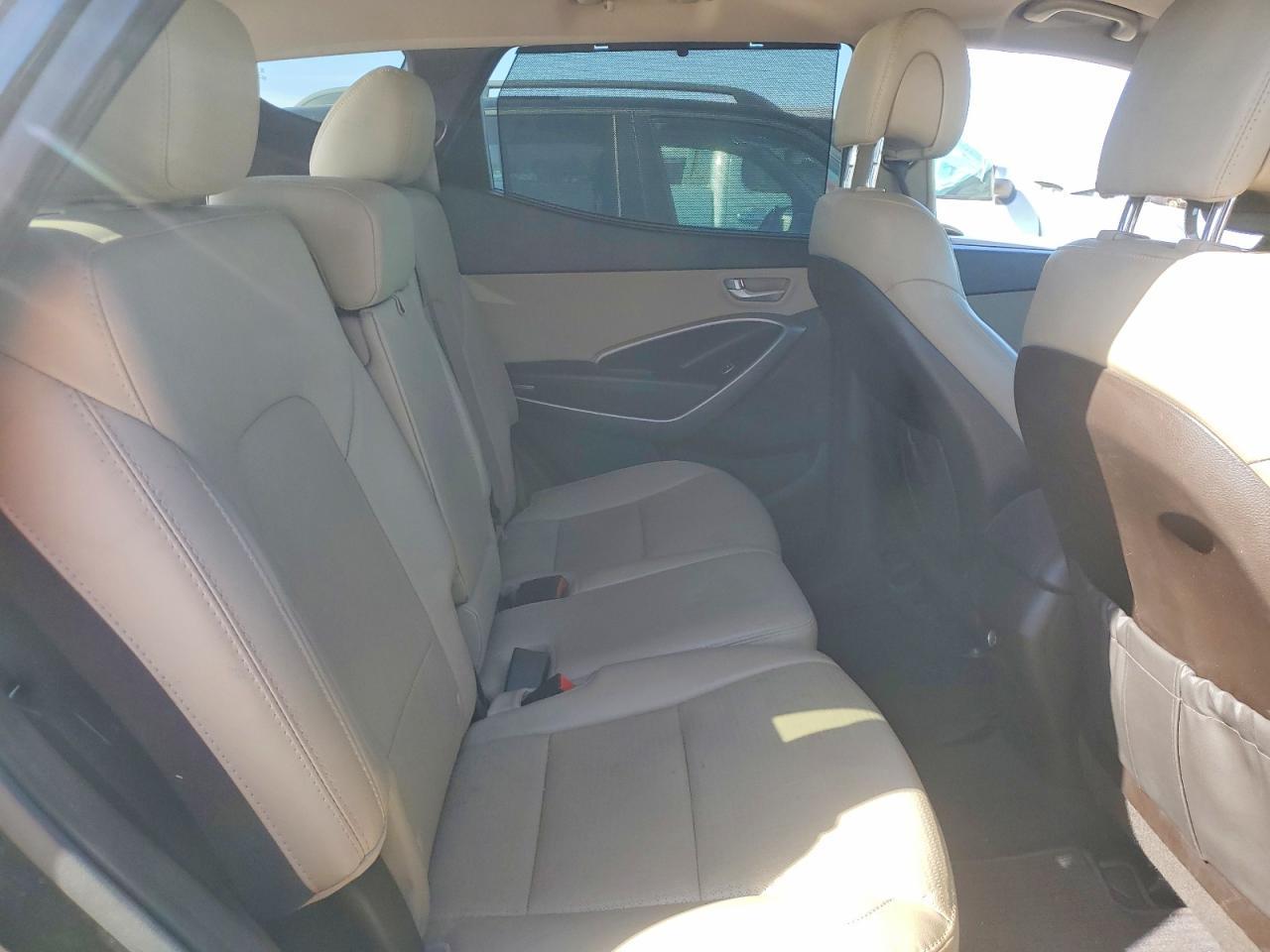 2016 Hyundai Santa Fe Sport 2.4L - zdjęcie 10