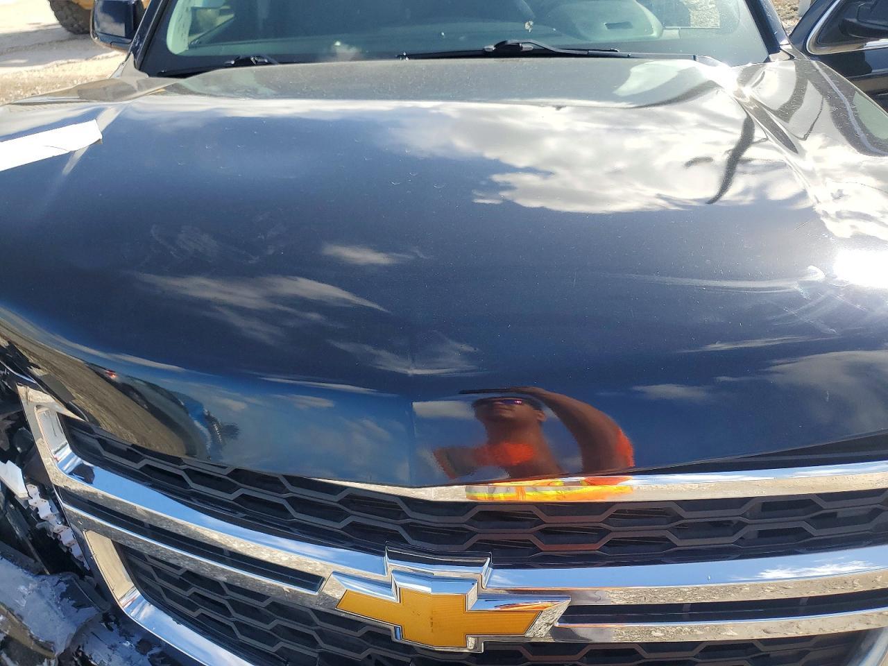 2015 Chevrolet Tahoe C1500 Ls - zdjęcie 12