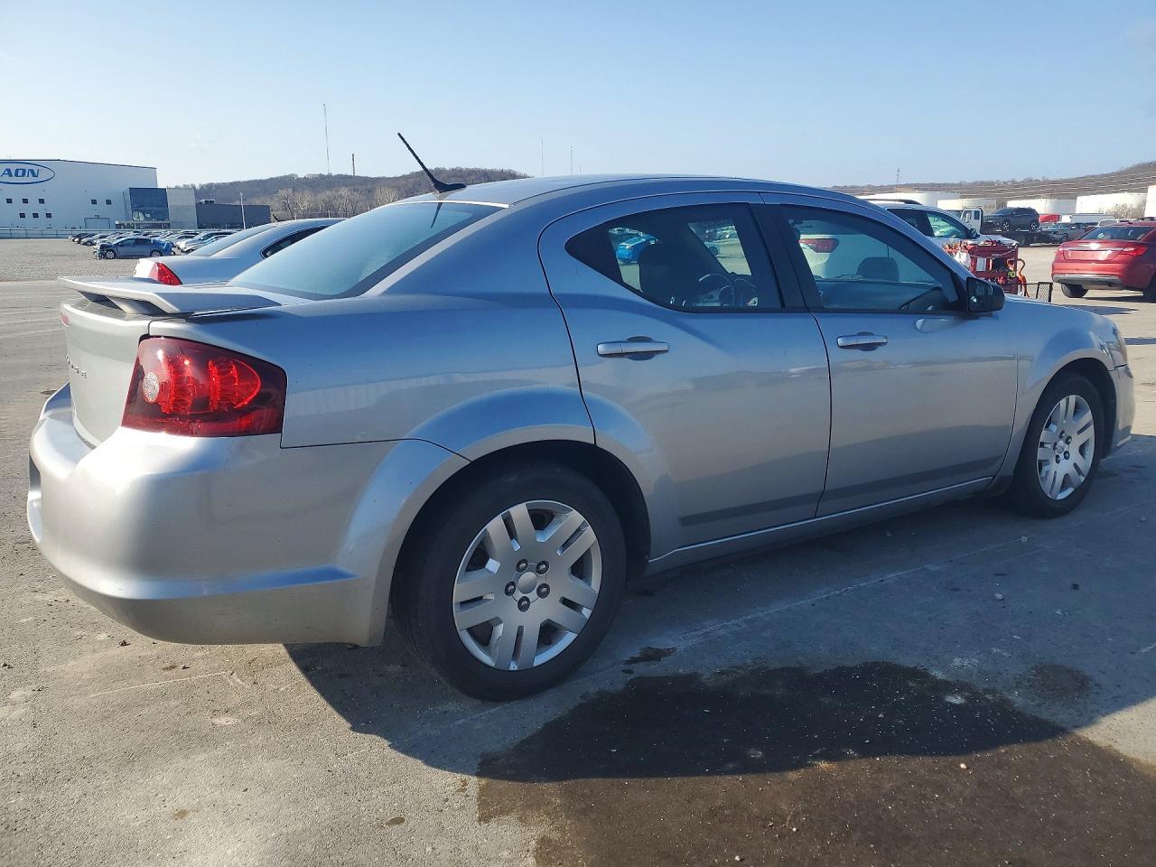 2013 Dodge Avenger Se - zdjęcie 3