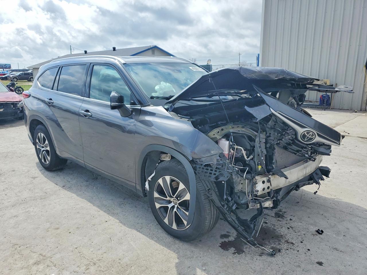 2022 Toyota Highlander Xle - zdjęcie 4