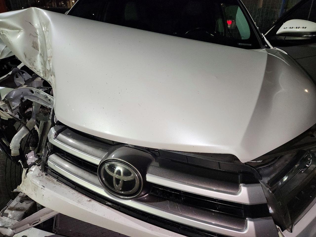 2019 Toyota Highlander Le - zdjęcie 12
