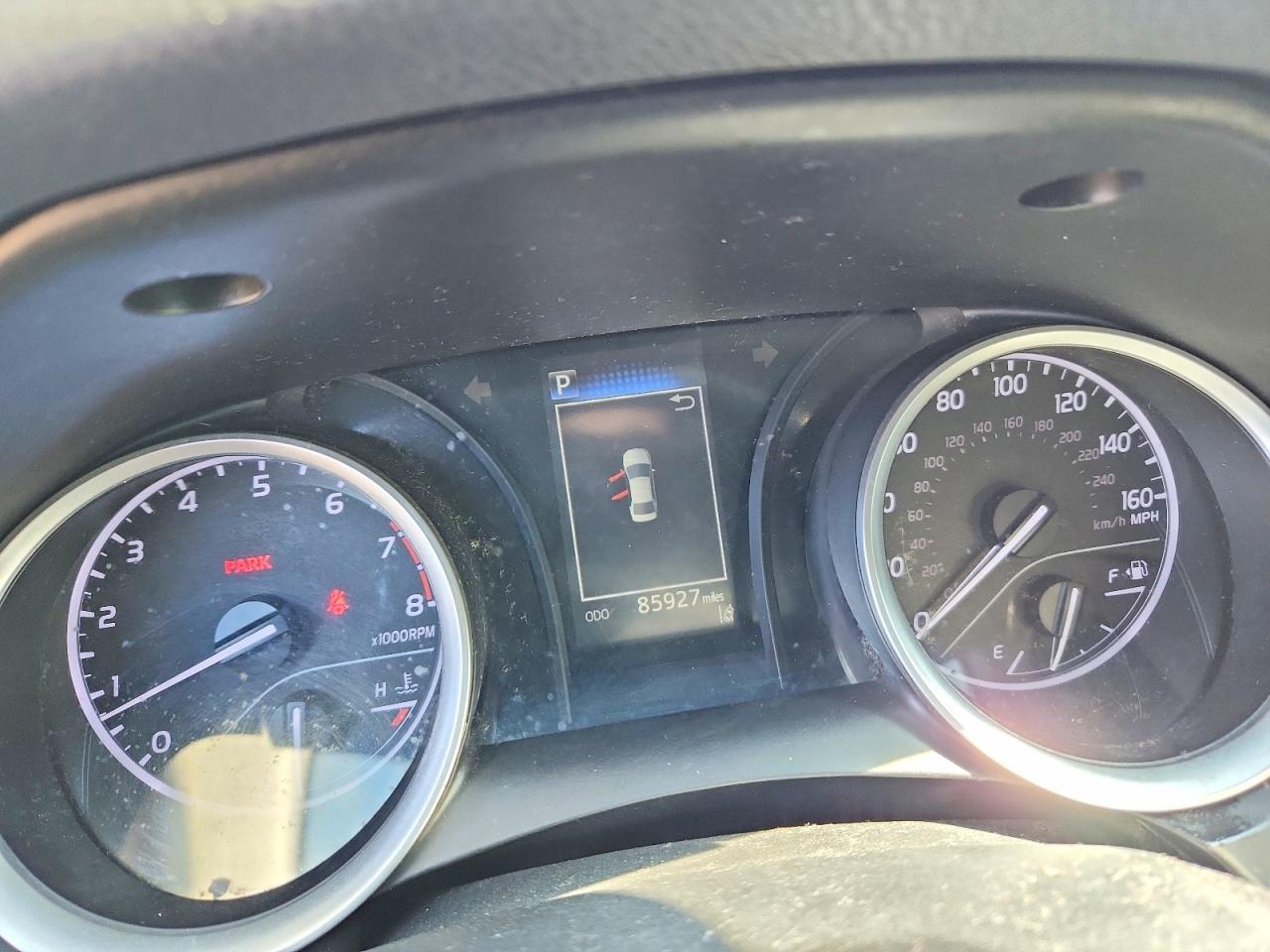 2021 Toyota Camry Le - zdjęcie 9