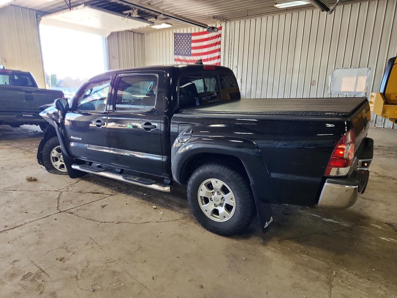 2015 Toyota Tacoma V6 - zdjęcie 2