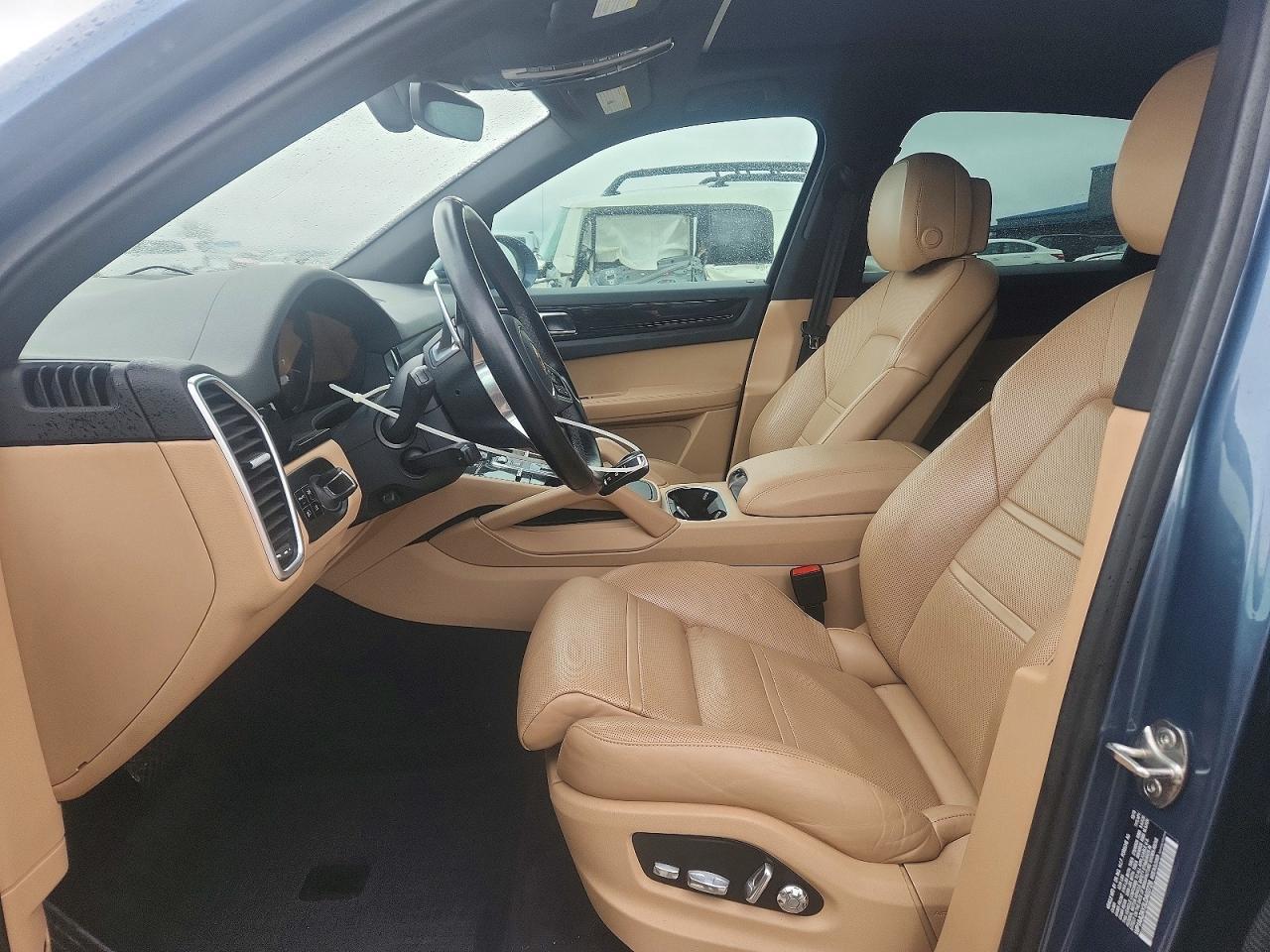 2020 Porsche Cayenne - zdjęcie 7