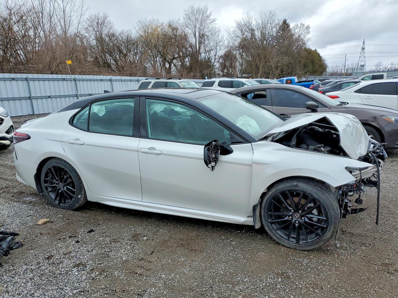 2024 Toyota Camry Hybrid Xse - zdjęcie 4