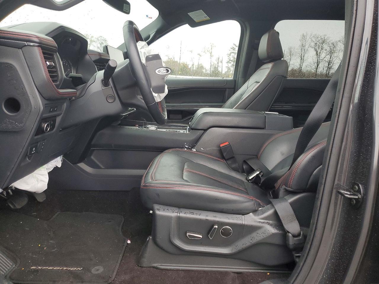 2023 Ford Expedition Limited - zdjęcie 7