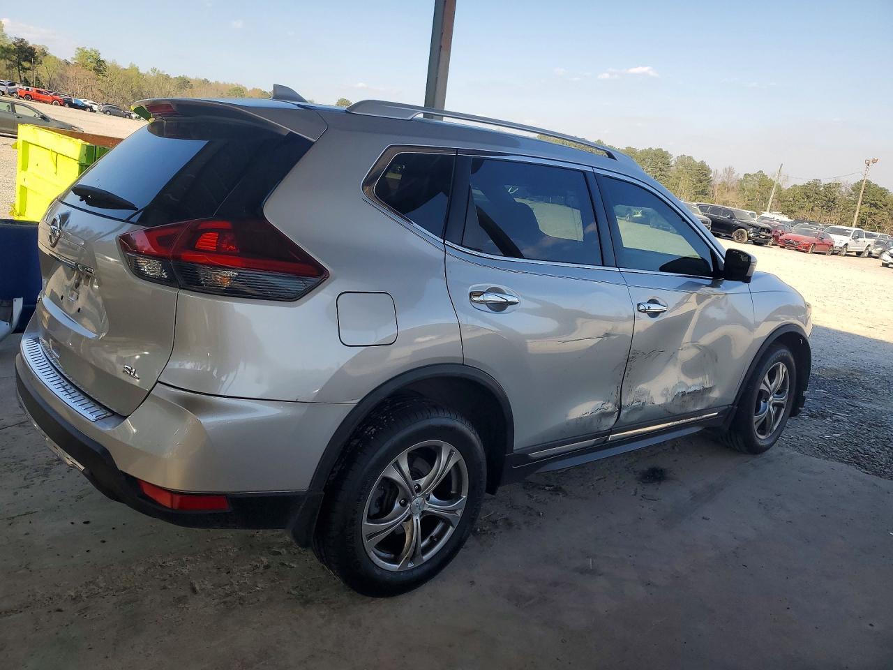 2018 Nissan Rogue Sl - zdjęcie 3