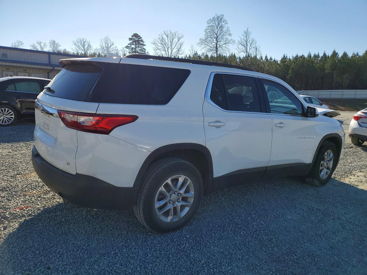 2020 Chevrolet Traverse Lt - zdjęcie 3