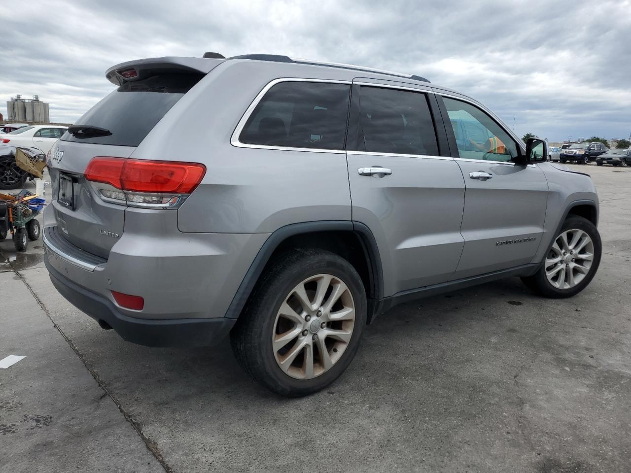 2017 Jeep Grand Cherokee - zdjęcie 3