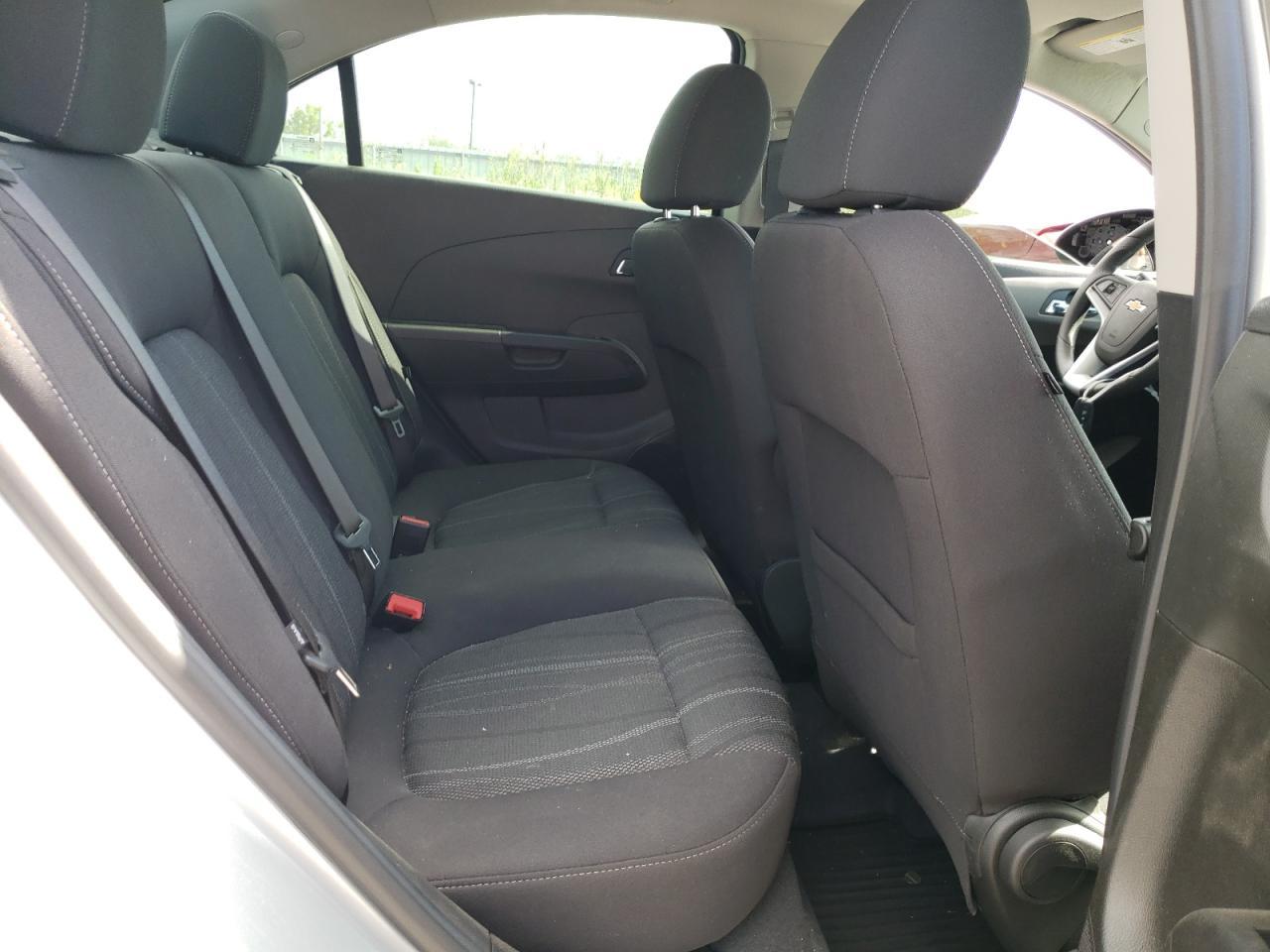 2020 Chevrolet Sonic Lt - zdjęcie 10